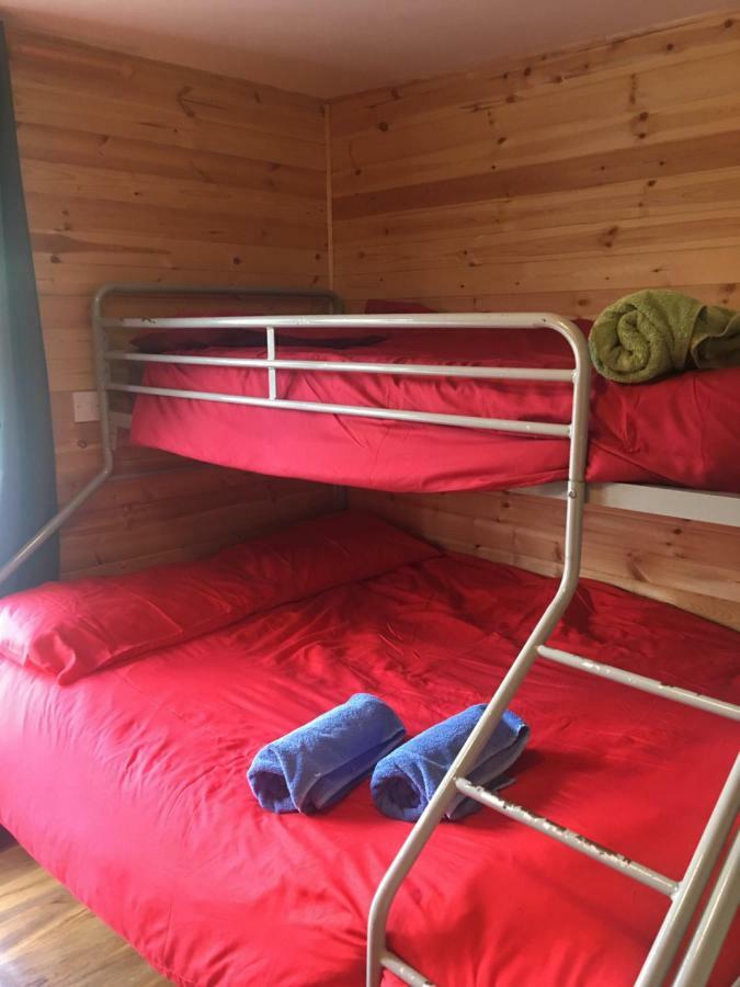 1 Lochness Rooms&Hostel Drumnadrochit Eksteriør bilde