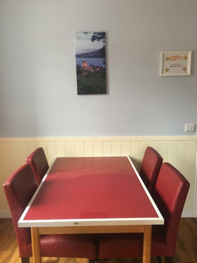 1 Lochness Rooms&Hostel Drumnadrochit Eksteriør bilde